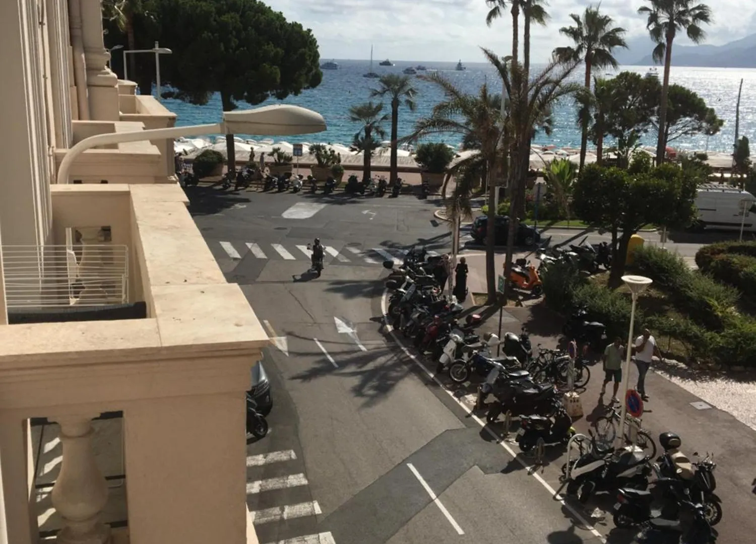 Croisette Palais Miramar Vue Mer Laterale Κάννες 0*,