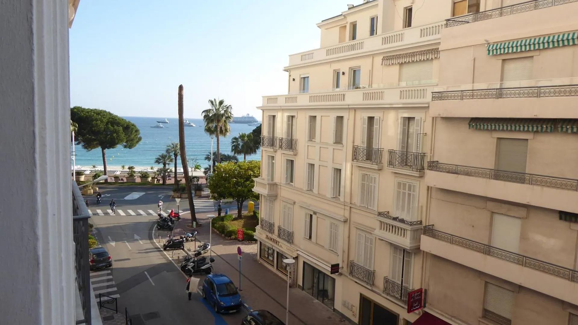 Croisette Palais Miramar Vue Mer Laterale Κάννες Γαλλία